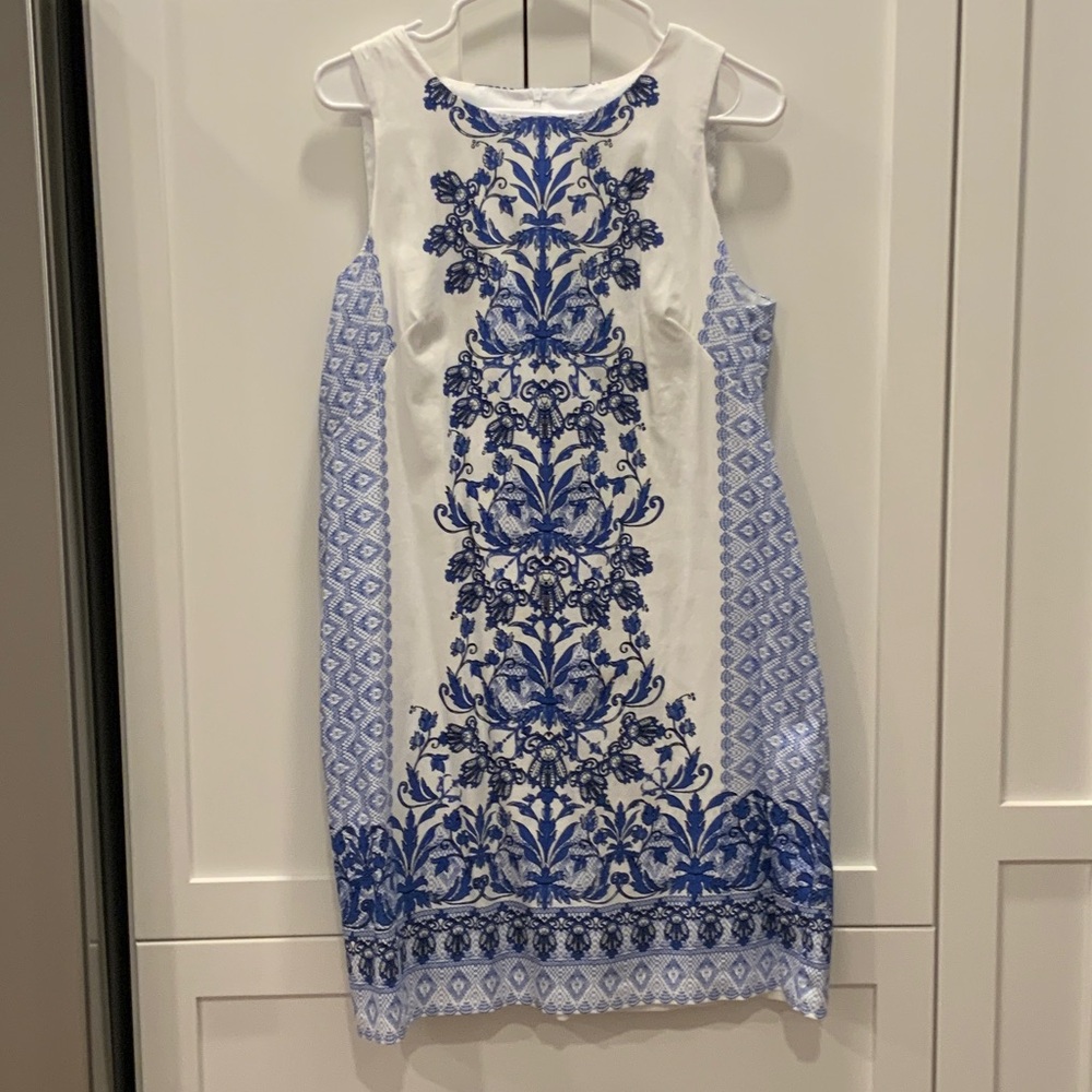 Elegant Blue and White Sleeveless Dress